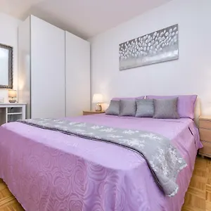 Kristina, Comfortable And Close To The Center , Spalato Croazia